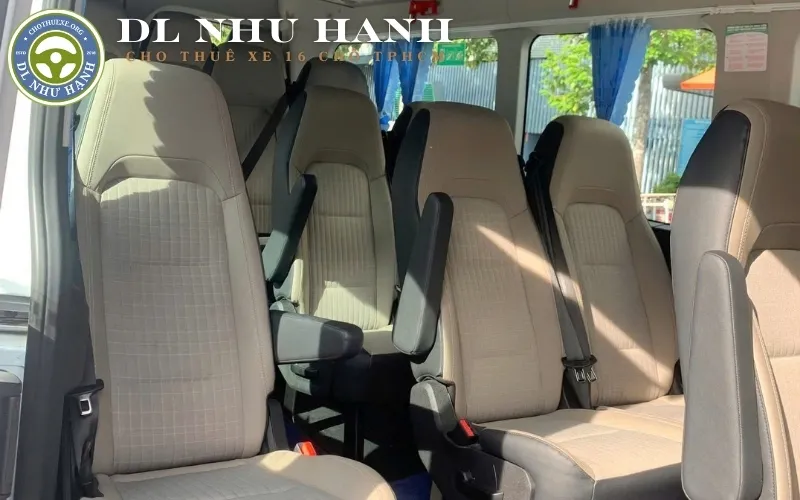 Thuê xe 16 chỗ Ford Transit