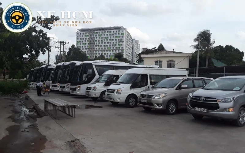 xe-hcm-cho-thue-xe-dua-don-nhan-vien-5 Cho thuê các loại xe đưa đón nhân viên
